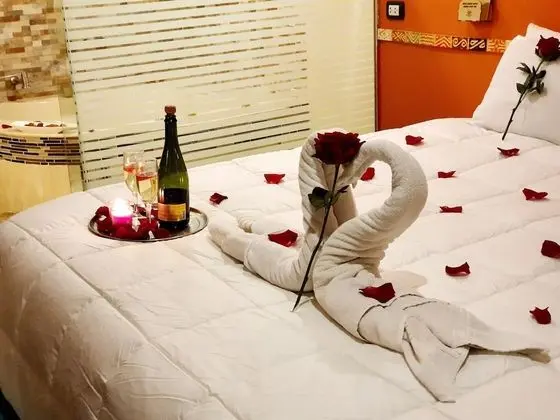 Classic Tek Büyük Yataklı Oda
