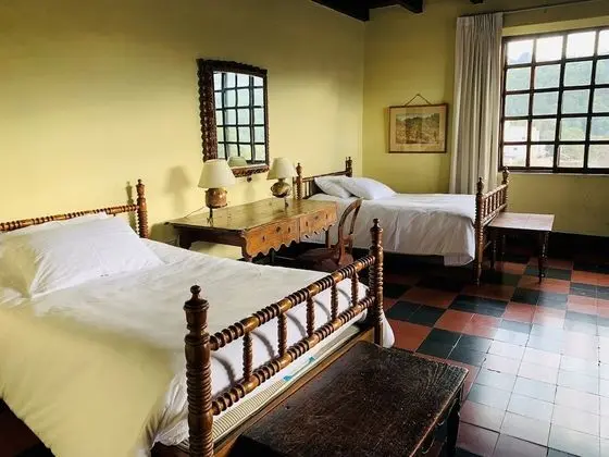 Basic Tek Büyük Yataklı Oda