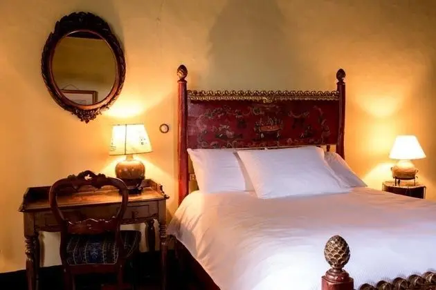 Basic Tek Büyük Yataklı Oda