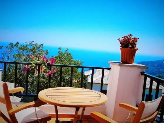 Tek Büyük Yataklı Oda, Balkon, Deniz Manzaralı