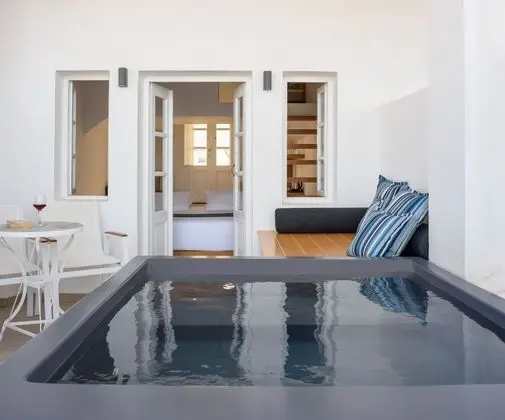 Maisonette (Seasonal Hot Tub)
