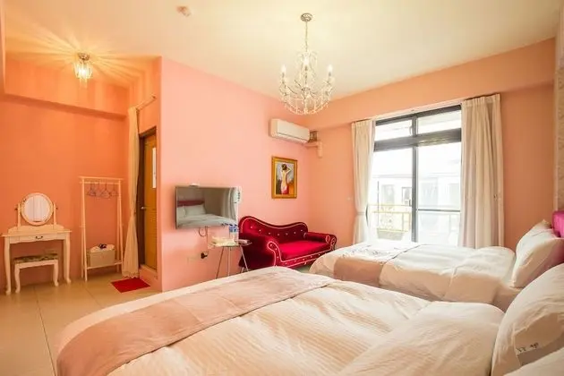 Deluxe Dört Kişilik Oda