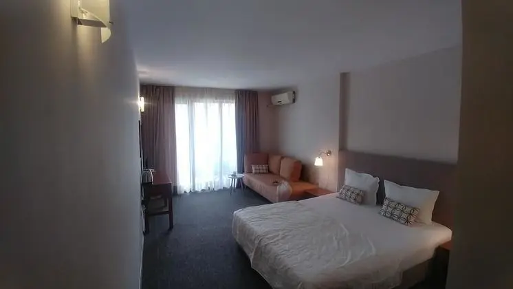 Standard Tek Büyük Yataklı Oda