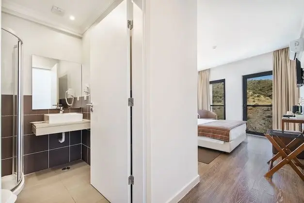 Comfort Tek Büyük veya İki Ayrı Yataklı Oda, Nehir Manzaralı