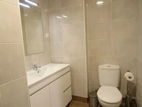 Basic Tek Büyük Yataklı Oda, Sigara İçilmez, Buzdolabı (1)