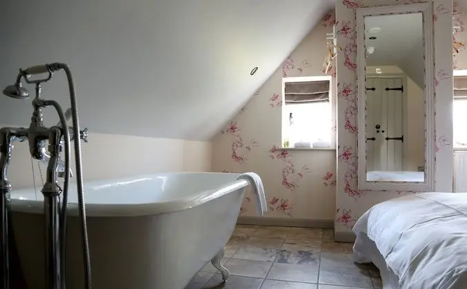 Deluxe Kır Evi, Birden Çok Yatak