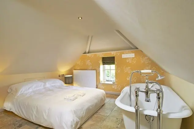 Deluxe Kır Evi, Birden Çok Yatak