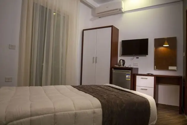 Deluxe Tek Büyük Yataklı Oda
