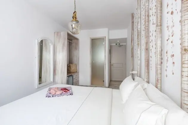 Design Tek Büyük Yataklı Oda