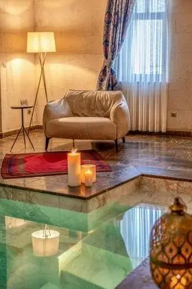 Özel Havuzlu Villa, Vadi Manzaralı, Şömineli ve Jakuzili