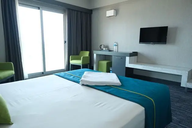 https://images.etstur.com/imgproxy/resize/2560x1440/files/images/hotelImages/etsrooms/426/Otel_Musho_20240816160745_2.jpeg