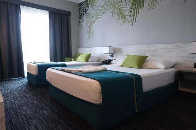 https://images.etstur.com/imgproxy/resize/2560x1440/files/images/hotelImages/etsrooms/426/Otel_Musho_20240816160745_3.jpeg