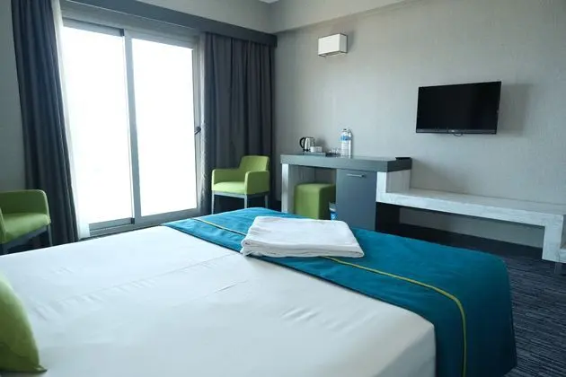 https://images.etstur.com/imgproxy/resize/2560x1440/files/images/hotelImages/etsrooms/426/Otel_Musho_20240816160745_4.jpeg