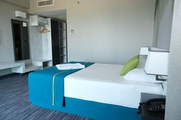 https://images.etstur.com/imgproxy/resize/2560x1440/files/images/hotelImages/etsrooms/426/Otel_Musho_20240816160745_7.jpeg