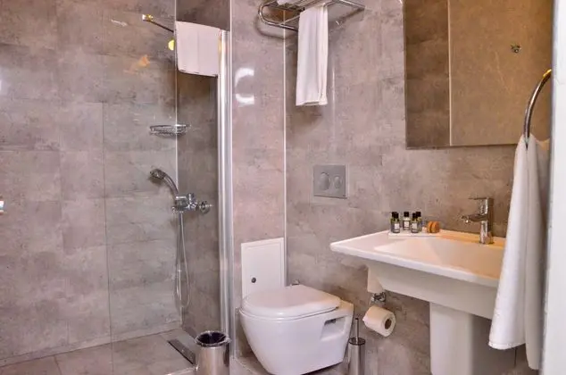 https://images.etstur.com/imgproxy/resize/2560x1440/files/images/hotelImages/etsrooms/426/Otel_Musho_20260106121558_0.JPG