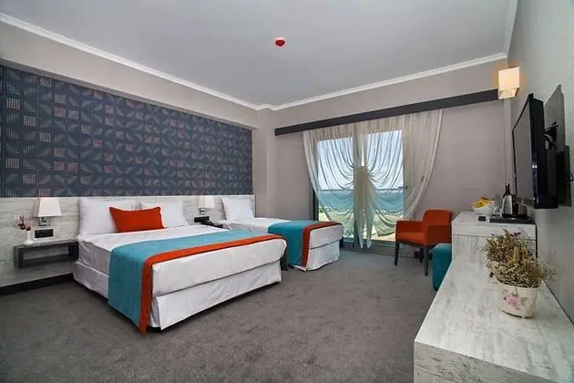 https://images.etstur.com/imgproxy/resize/2560x1440/files/images/hotelImages/etsrooms/426/Otel_Musho_20260106121558_1.jpg