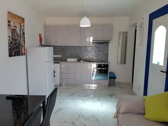 Classic Apart Daire, Özel Banyo (Ref: 003)