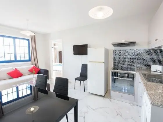 Classic Apart Daire, Özel Banyo (Ref: 202)