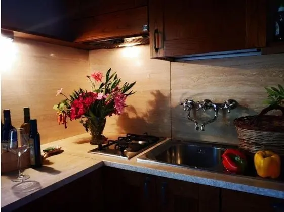 Family Apart Daire, Birden Çok Yatak, Bahçeli (Mustard apt. with shared pool)