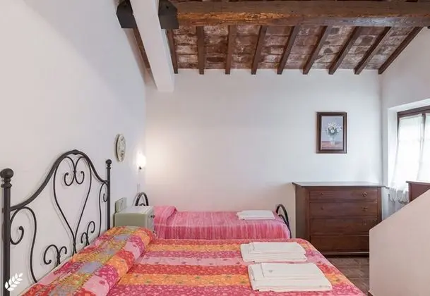 Family Apart Daire, Birden Çok Yatak, Bahçeli (Mustard apt. with shared pool)