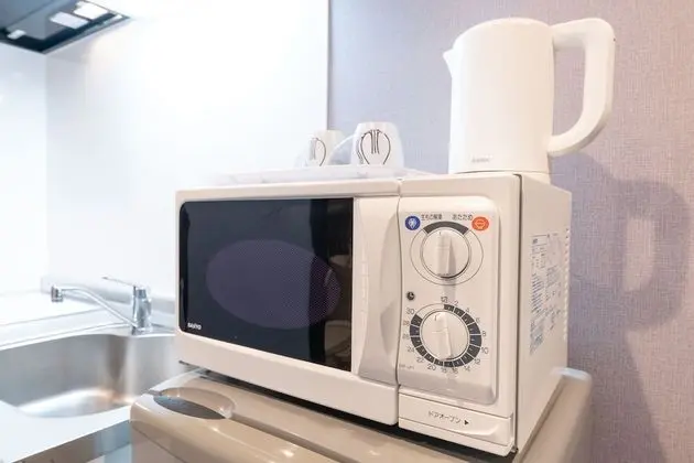 İki Ayrı Yataklı Oda, Sigara İçilmez