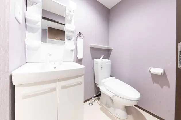 İki Ayrı Yataklı Oda, Sigara İçilmez