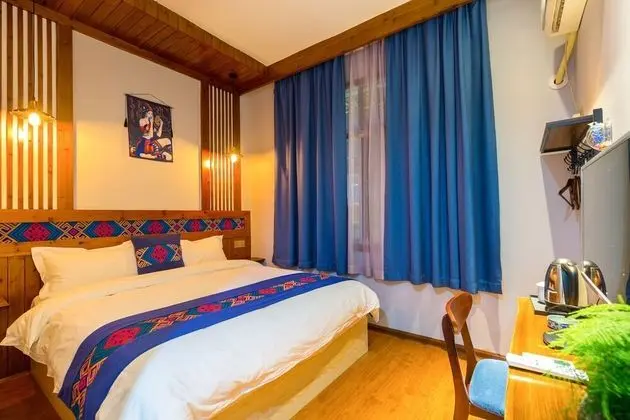 Comfort Tek Büyük Yataklı Oda