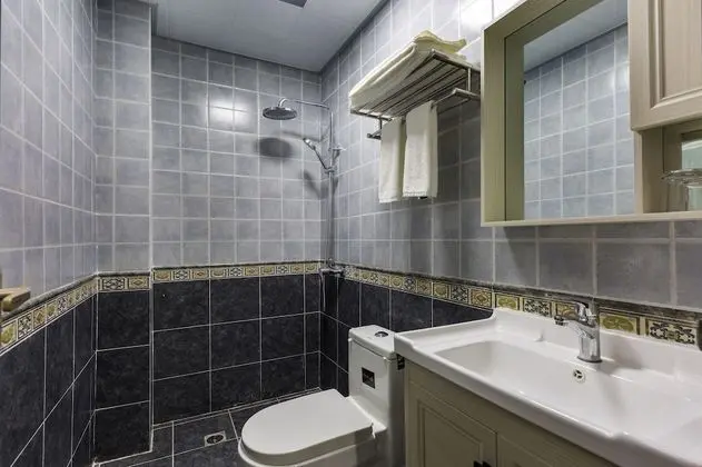 Comfort Tek Büyük Yataklı Oda