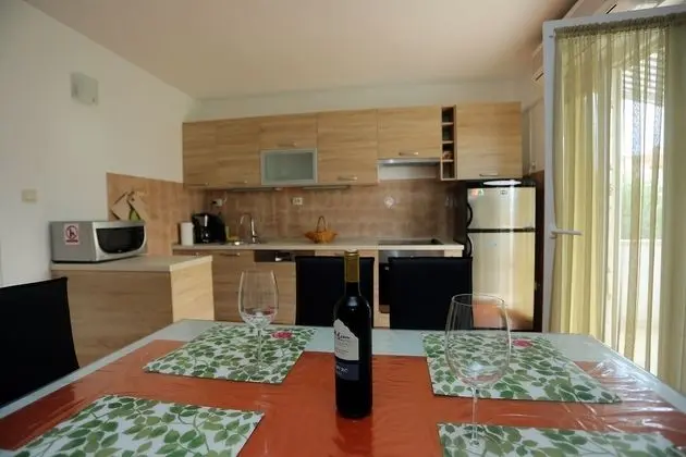 Apart Daire (Mut - 250 m from beach - A1(4))