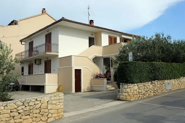 Apart Daire (Mut - 250 m from beach - A1(4))