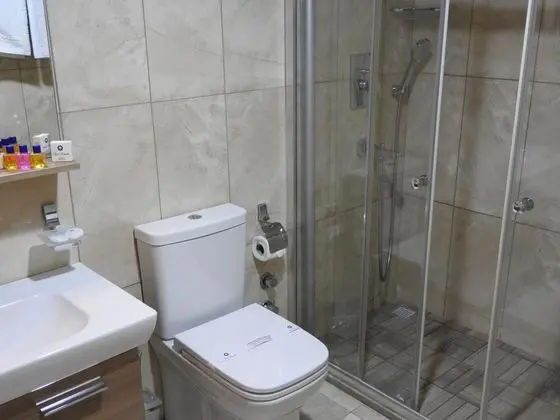 Triple, Şehir Manzaralı