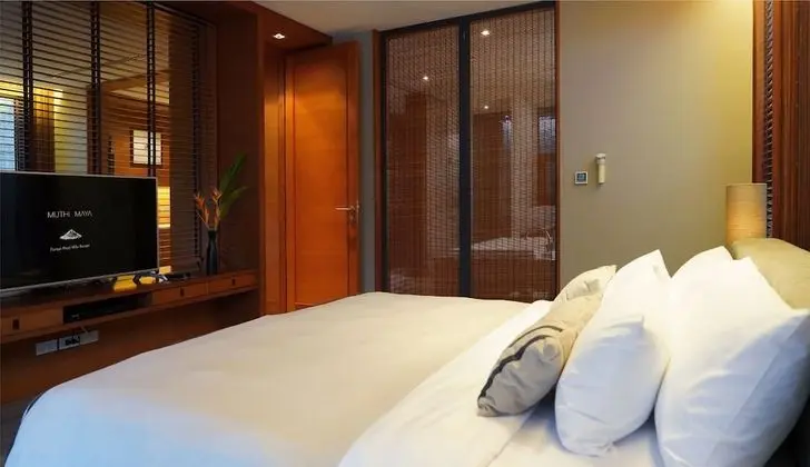 1-Bedroom Suite with Private Pool