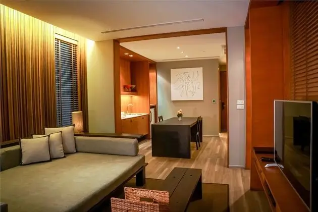 1-Bedroom Suite with Private Pool