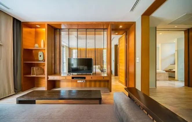 1-Bedroom Suite with Private Pool