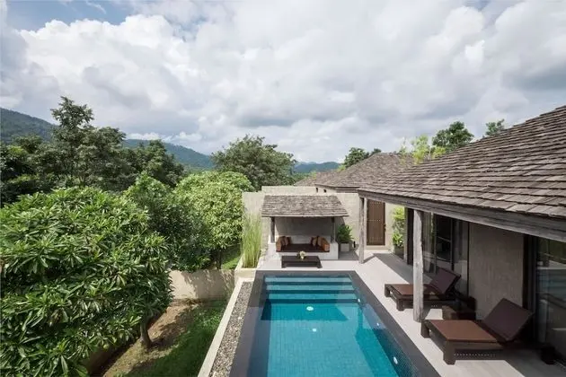 1-Bedroom Suite with Private Pool