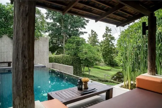 1-Bedroom Suite with Private Pool