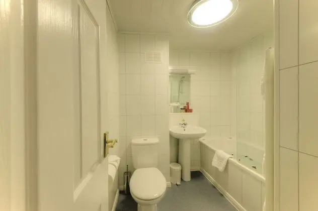 Standard Oda, 1 En Büyük (King) Boy Yatak