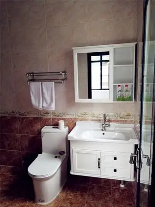 Tek Büyük Yataklı Oda, Dağ Manzaralı