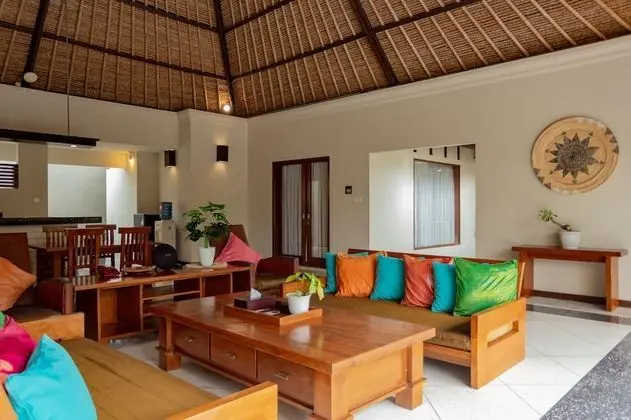 Villa, 4 Yatak Odası, Kişiye Özel Havuzlu
