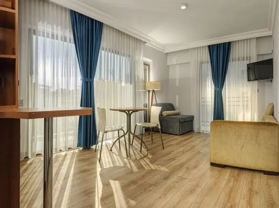 1+1 Apart Daire, Şehir Manzaralı