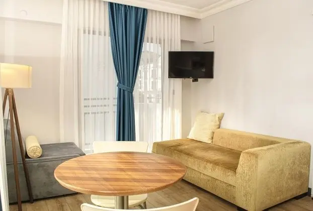 1+1 Apart Daire, Şehir Manzaralı