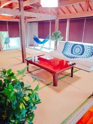 Ev (Private Vacation)