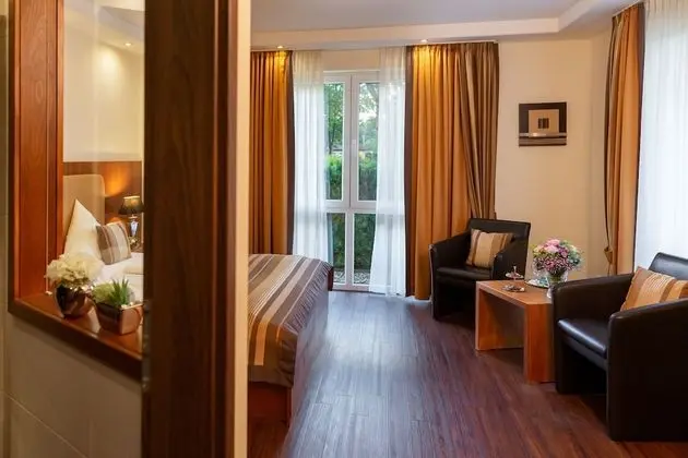 Comfort Tek Büyük Yataklı Oda