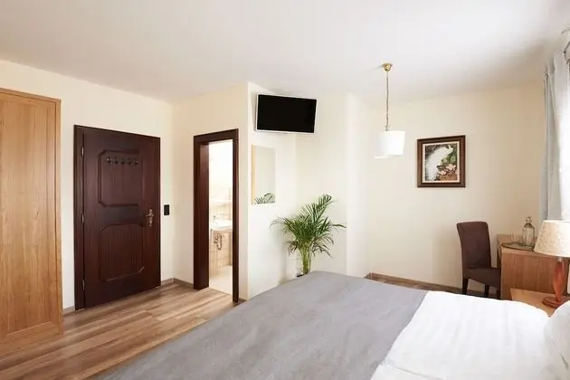 Tek Büyük Yataklı Oda