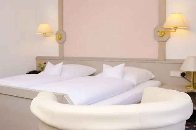 Classic Tek Büyük Yataklı Oda