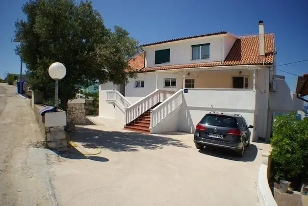 Apart Daire (MuVil - 100 m from the sea - A4(2+2))