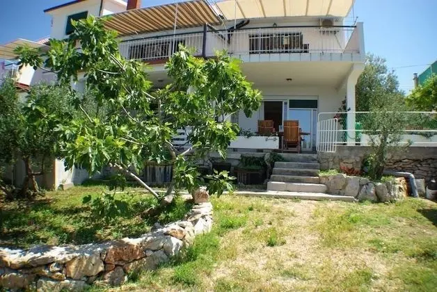 Apart Daire (MuVil - 100 m from the sea - A4(2+2))