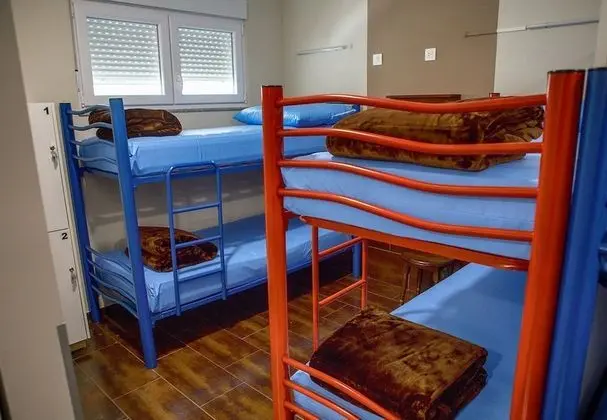 Ortak Ranzalı Oda, Karma Ranzalı Oda