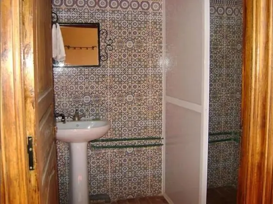 Üç Kişilik Oda