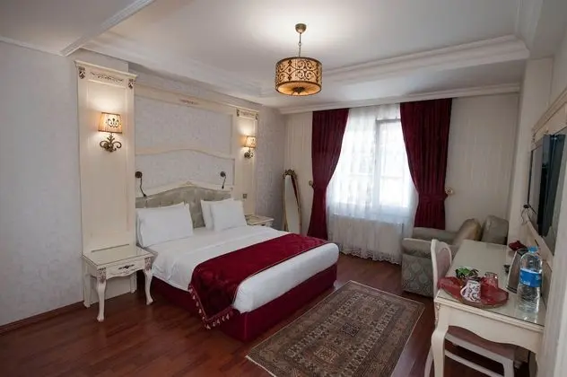 Tek Büyük Yataklı Oda